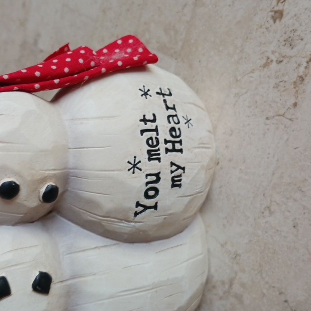 Vintage Snowman couple figurine/"carved wood" hand painted,, 5 1/2" tall..New. - Picture 5 of 12